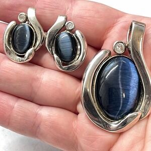 Sterling Silver Dark Blue Cat's Eye Glass Oval CZ Pendant & Post Earrings Set